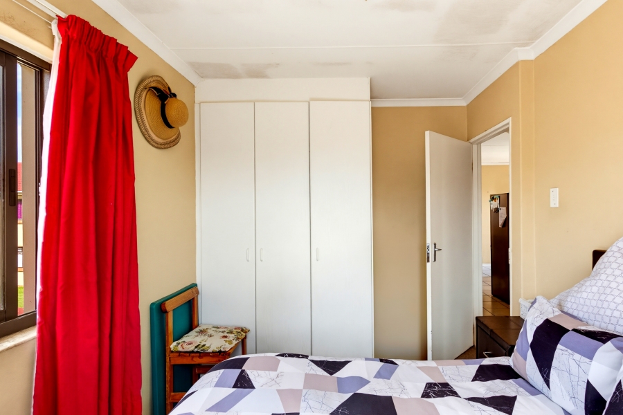 3 Bedroom Property for Sale in Guldenland Western Cape